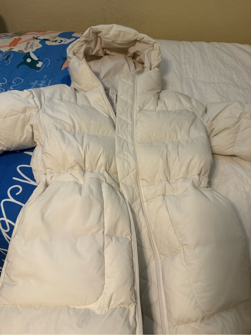 Lululemon cinch waist 600 down puffer